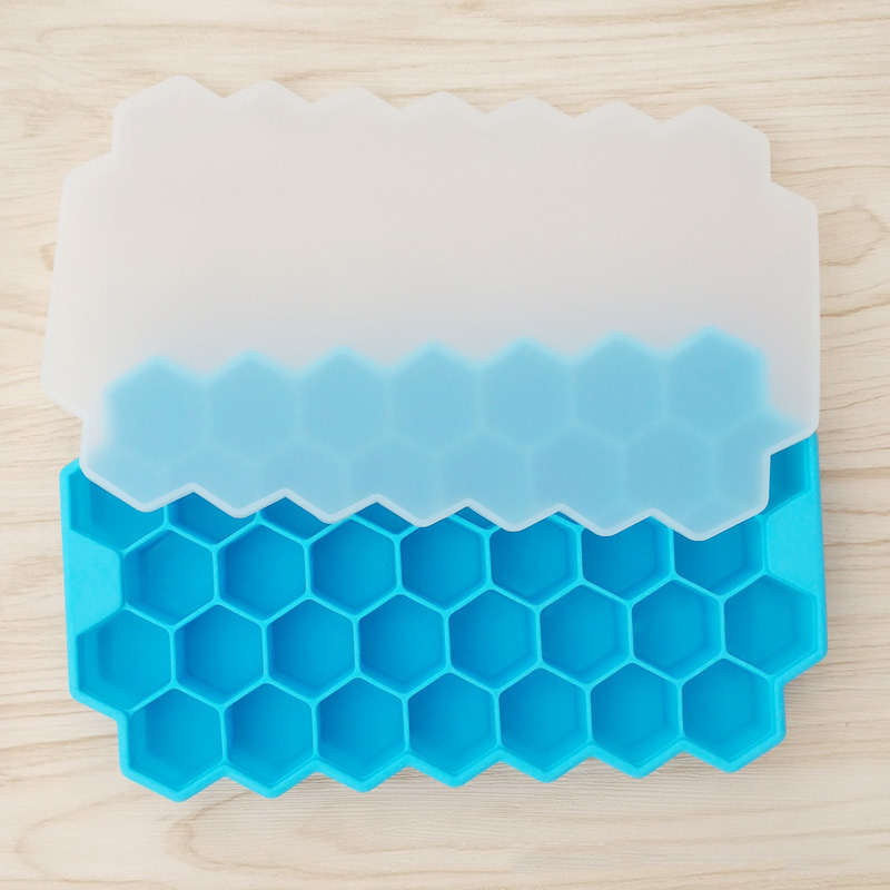 Herbruikbare siliconen ijsblokjesvorm 37 Grids Ice Maker Mold met verwijderbare deksels